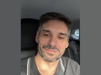 Roomgo BR - Jose Luis - 48 - Niterói