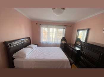 Roomgo CA - Private furnished room for rent, Toronto - $825 pcm
