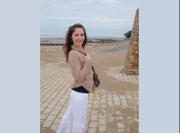 Roomgo CA - Johanna - 26 - Montréal