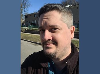 Roomgo CA - Ian - 34 - Canada