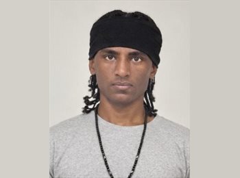 Roomgo CA - Tyson - 23 - Canada