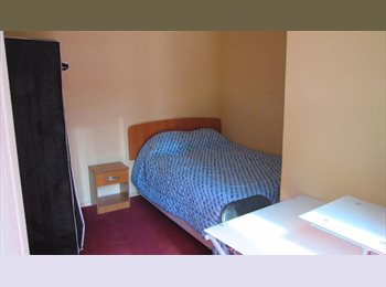 CompartoDepto CL - Piezas amobladas, Independencia - CH$180.000 por mes