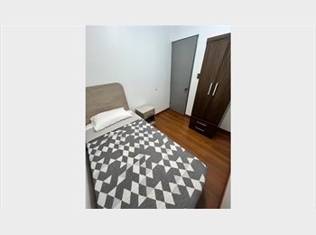 CompartoDepto CL - Pieza, Frente a Metro Santa Julia (La Florida), La Florida - CH$200.000 por mes
