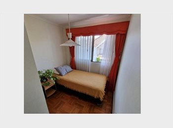 CompartoDepto CL - Hermosa habitación Oriente en casa, Ñuñoa - CH$360.000 por mes