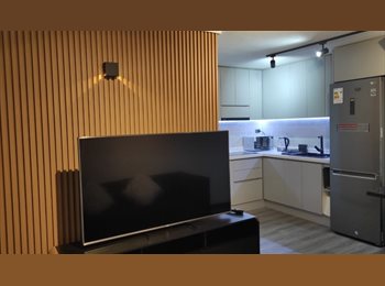 CompartoDepto CL - Comparto Habitación en Dpto. Metro Santa Lucía, Santiago Centro - CH$320.000 por mes