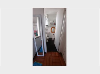 CompartoDepto CL - Arriendo habitación a mujer, Santiago Centro - CH$300.000 por mes