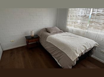CompartoDepto CL - Habitación con Baño Privado Cercana al Estadio Nacional, Macul - CH$350.000 por mes