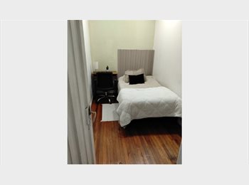CompartoDepto CL - Habitación individual a pasos de metro Baquedano 6B, Santiago Centro - CH$300.000 por mes
