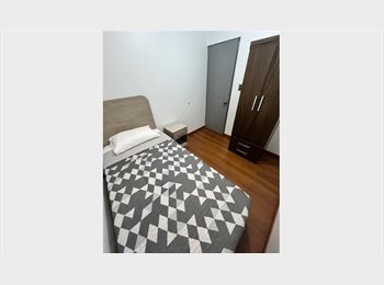 CompartoDepto CL - Pieza, Frente a Metro Santa Julia (La Florida), La Florida - CH$200.000 por mes