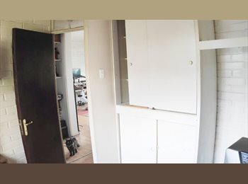CompartoDepto CL - HABITACION AMPLIA A PASOS DEL METRO, Ñuñoa - CH$170.000 por mes
