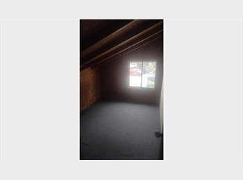 CompartoDepto CL - Se artienda confortable habitacion, Talcahuano - CH$170.000 por mes