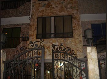 CompartoApto CO - habitacion disponible OLAYA HERRERA- TERMINAL DEL, Medellín - COP$ 700.000 por mes