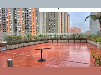 CompartoApto CO - HERMOSA HABITACION AMOBLADA AUTOPISTA NORTE CALLE  190 CERCA CENTRO COMERCIAL SANTAFE, Bogotá - COP$ 885.000 por mes