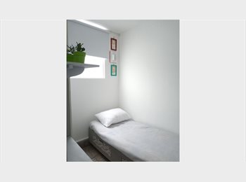 CompartoApto CO - Alquiler de habitación, con baño privado en la zona cocina, Medellín - COP$ 780.000 por mes