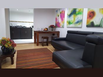 CompartoApto CO - apartamento independiente  habicacion  y cuarto de estudio  amoblado, Bogotá - COP$ 2.500.000 por mes