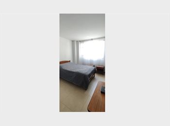 CompartoApto CO - Habitación amoblada con baño privado – Ambiente tranquilo y buena convivencia, Bogotá - COP$ 850.000 por mes