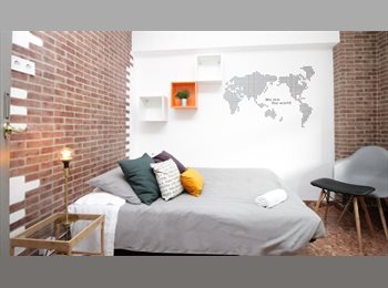 Roomgo ES - RH3-R10 ¡Habitación en el centro de Barcelona con servicio de limpieza en las zonas comunes!, Eixample - 940 € por mes