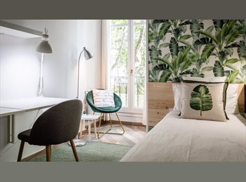 Roomgo ES - Comoda Habitacion en gran piso en Eixample! (RH11A-R2), Eixample - 940 € por mes