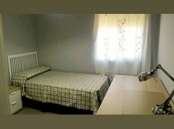 Roomgo ES - Habitación en Nervión, Sevilla - 325 € por mes