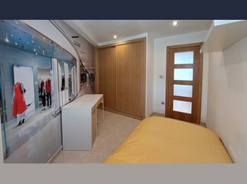 Roomgo ES - Habitación INDIVIDUAL, La Coruña - 295 € por mes