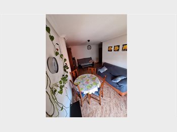 Roomgo ES - SE ALQUILA HABITACIÓN A CHICA EN SALAMANCA, Salamanca - 200 € por mes