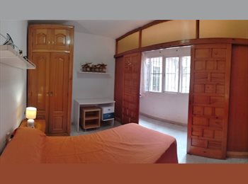 Roomgo ES - Alquiler habitación individual con cama de 110 luminosa y exterior, Valencia - 350 € por mes