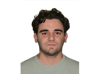 Roomgo ES - carlos - 24 - Madrid