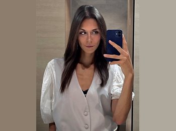 Roomgo ES - Ainara - 25 - Les Corts