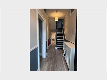 Roomgo IE - Female only Student Accommodation Available – 57 Beaumont Road, Dublin 9, Dublin - €860 pcm
