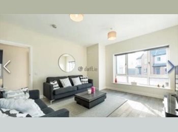 Roomgo IE - Room to rent 10minute walk from Liffey valley, Dublin - €710 pcm