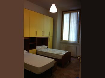 Roomgo IT - Posto letto in doppia in appartamento nuovo!, Milano - 370 € al mese