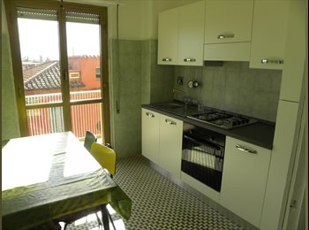 Roomgo IT - Affitto stanza singola letto 1 piazza e 1/2 - Con vista, Montesacro-Talenti - 500 € al mese