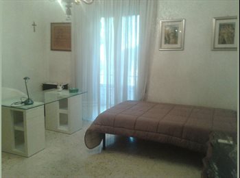 Roomgo IT - STANZA SINGOLA GRANDE CON BALCONE  MARCONI / SAN PAOLO, Marconi-Ostiense - 520 € al mese