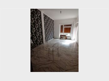 Roomgo IT - Cerchi una sistemazione a Roma?, Marconi-Ostiense - 550 € al mese