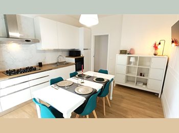 Roomgo IT - Stanza per ragazze, Ravenna - 410 € al mese