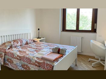 Roomgo IT - 3 camere da letto 2 bagni Solo stanza, Cesano Boscone - 640 € al mese