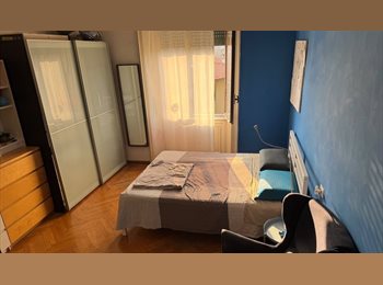 Roomgo IT - Ampia stanza arredata, Pta Romana - Forlanini - Lodi - 500 € al mese