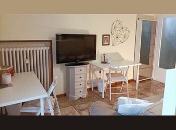 Roomgo IT - Affittasi stanza vicino Policlinico Università, Modena - 550 € al mese
