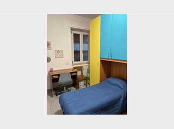 Roomgo IT - Subaffitto posto letto in camera doppia, Verona - 350 € al mese