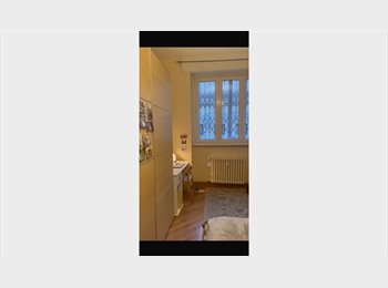 Roomgo IT - Ampia matrimoniale uso singola, Milano - 750 € al mese
