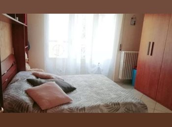 Roomgo IT - Affitto stanza, Parma - 350 € al mese
