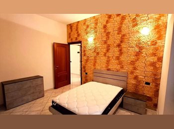 Roomgo IT - AMPIA STANZA SINGOLA DI CIRCA 25 MQ – APPARTAMENTO CON SOLI 2 INQUILINI – €700/Mese TUTTO COMPRESO -, Sesto San Giovanni - 700 € al mese