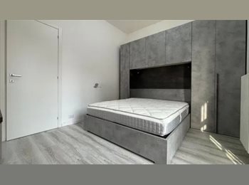 Roomgo IT - CERCASI COINQUILINA A VIMODRONE – DISPONIBILE DA METÀ NOVEMBRE, Vimodrone - 600 € al mese