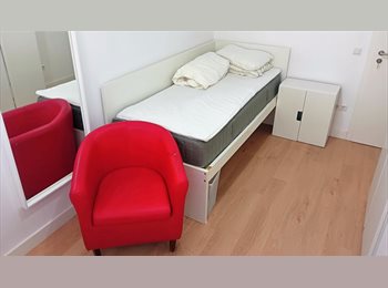 Appartager LU - Bedroom in a 3 bedroom apartment in Merl, Luxembourg - 1.000 € / Mois