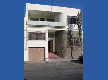 Roomgo MX - Cuarto libre a cinco cuadras de Chapultepec, Guadalajara - MX$5,000 por mes