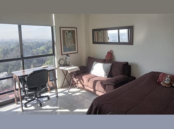 Roomgo MX - Coyoacán. Recámara amueblada: Excelente ubicación/Vista Viveros/Comparte áreas comunes, Coyoacán - MX$6,900 por mes