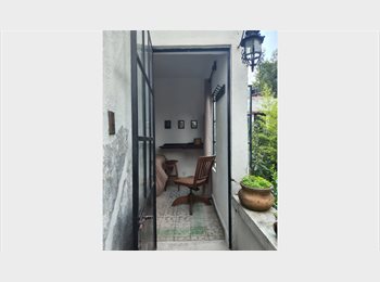 Roomgo MX - Habitación pequeña, independiente y con baño propio., Coyoacán - MX$6,000 por mes