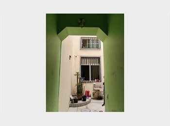 Roomgo MX - Se Rentan Habitaciones solo para mujeres, Guadalajara - MX$3,700 por mes
