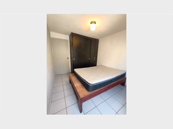 Roomgo MX - Habitación por Plaza Toros y Plaza Candiles, Querétaro - MX$4,000 por mes