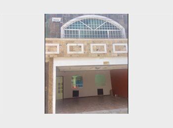 Roomgo MX - Habitacion c baño privado/cochera/ mujer a 1 calle de Camino Real a Cholula Puebla, San Andrés Cholula - MX$3,400 por mes